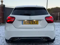 Usado Mercedes A200 Premium 136 HP (100 kW) 2016 Branco Citadino
