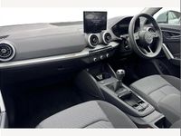 Usado Audi Q2 Sport 116 CV (85 kW) 2025 Gris SUV