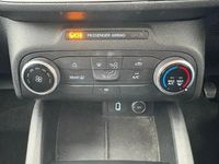 Used Ford Focus Zetec 100 HP (73 kW) 2019 White Hatchback