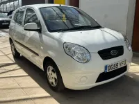 Used Kia Picanto 61 HP (44 kW) 2010 White Hatchback