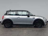 Usado Mini Cooper Classic 136 HP (100 kW) 2023 Prateado Citadino