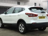 Used Nissan Qashqai Acenta Premium 160 HP (117 kW) 2019 White SUV