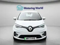 Używany Renault Zoe Iconic 80 kW (109 KM) 2021 Biały Hatchback