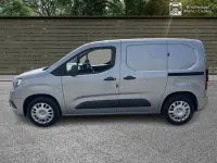 Używany Vauxhall Combo Sportive 110 KM (80 kW) 2019 Szary Minivan