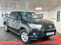 Used Toyota HiLux 150 HP (110 kW) 2020 Black Pickup