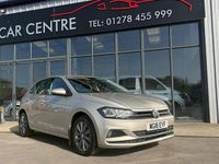 Używany VW Polo SE 95 KM (69 kW) 2018 Srebrny Hatchback