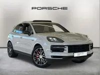 Używany Porsche Cayenne S E-Hybrid 512 KM (376 kW) 2024 Szary SUV