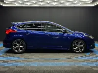 Used Ford Focus ST 250 HP (183 kW) 2016 Blue Hatchback