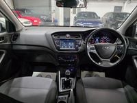 Used Hyundai i20 SE 100 HP (73 kW) 2019 Silver Hatchback