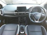 Used Kia Picanto X-Line 62 HP (45 kW) 2024 White Hatchback