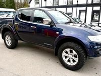 Second-hand Mitsubishi L200 176 CP (129 kW) 2014 Albastru Pickup