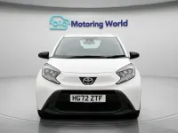Used Toyota Aygo X PURE 72 HP (52 kW) 2023 White SUV