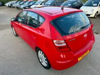 Used Hyundai i30 Style 109 HP (80 kW) 2009 Red Hatchback