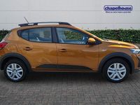 Begagnad Dacia Sandero Expression 2023 Orange Halvkombi