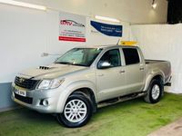 used Toyota HiLux 3.0 D-4D Invincible Pickup 4dr Diesel Manual 4WD Euro 5 (171 ps)