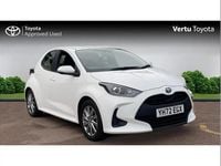 Used Toyota Yaris Hybrid 116 HP (85 kW) 2022 White Hatchback