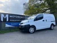 Used Nissan NV Acenta 2018 White Van