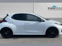 Używany Mazda 2 Homura-Line 113 KM (83 kW) 2026 Biały Hatchback