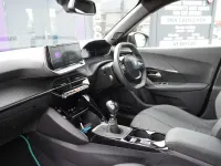 Used Peugeot 2008 Allure 99 HP (72 kW) 2025 Blue SUV