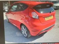 Usado Ford Fiesta ST 182 HP (133 kW) 2017 Vermelho Citadino