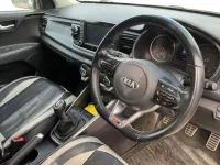 Usado Kia Rio GT-Line 120 CV (88 kW) 2019 Blanco Utilitario