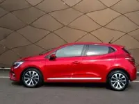 Used Renault Clio Iconic 90 HP (66 kW) 2021 Red Hatchback