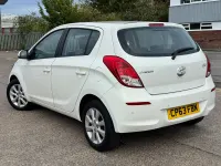 Used Hyundai i20 Style 86 HP (63 kW) 2013 White Hatchback