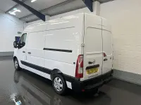 Używany Nissan Interstar Acenta 135 KM (99 kW) 2023 Biały Van
