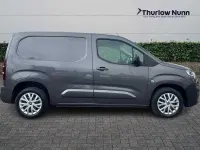 Used Citroën Berlingo Start 100 HP (73 kW) 2023 Grey MPV