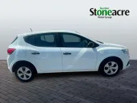 Used Dacia Sandero Essentiel 90 HP (66 kW) 2021 White Hatchback
