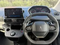 Used Peugeot Partner Premium 131 HP (96 kW) 2022 White MPV