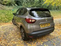 Usado Renault Captur Iconic 90 CV (66 kW) 2018 Gris SUV