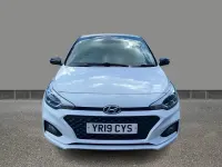 Używany Hyundai i20 84 KM (61 kW) 2019 Biały Hatchback