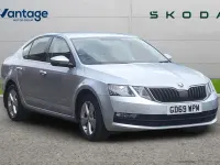 Usado Skoda Octavia SE Technology 115 HP (84 kW) 2020 Prateado Citadino