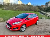 Usado Ford Fiesta Titanium 125 CV (91 kW) 2016 Rojo Utilitario