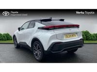 Used Toyota C-HR 140 HP (102 kW) 2024 White SUV