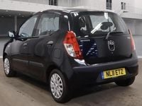 Used Hyundai i10 Classic 77 HP (56 kW) 2011 Black Hatchback