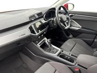 Używany Audi Q3 Sport 150 KM (110 kW) 2022 Czerwony SUV