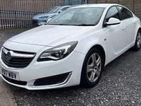 Second-hand Vauxhall Insignia Design Edition 170 CP (125 kW) 2017 Alb Hatchback