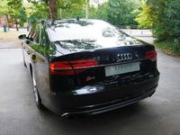 Used Audi S8 Comfort 520 HP (382 kW) 2016 Black Sedan