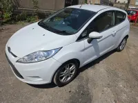 Used Ford Fiesta Zetec 82 HP (60 kW) 2009 White Hatchback