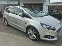 Used Ford S-MAX Titanium 180 HP (132 kW) 2017 Silver MPV