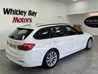 Używany BMW 320 Comfort Edition 2017 Biały Kombi
