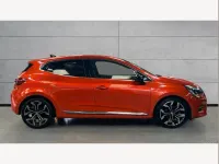 Used Renault Clio Techno 143 HP (105 kW) 2023 Orange Hatchback