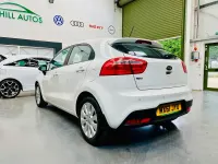 Used Kia Rio 109 HP (80 kW) 2011 White Hatchback