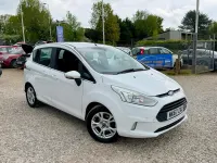 Begagnad Ford B-MAX Zetec 2017 Vit Minibuss