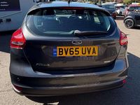 Used Ford Focus Titanium 125 HP (91 kW) 2015 Grey Hatchback