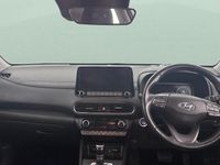 Second-hand Hyundai Kona Premium 141 CP (103 kW) 2022 Alb SUV