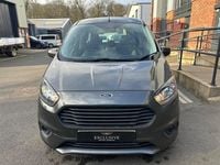 Used Ford Tourneo Courier Zetec 100 HP (73 kW) 2019 Grey MPV