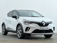 Begagnad Renault Captur Techno 142 HK (104 kW) 2023 Vit SUV